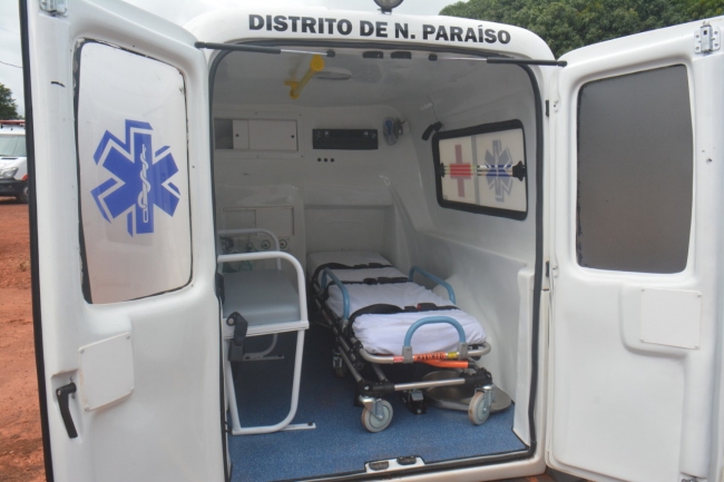 Novo Paraíso recebe ambulância nova e atendimento médico-odontológico em mutirão de saúde